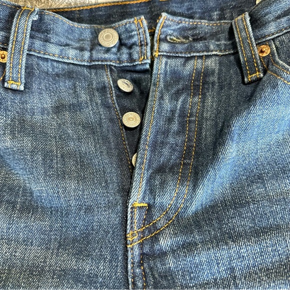 Levi's Wedgie Skinny Jeans in Classic Tint
White Oak Cone Denim Size 26 - Picture 6 of 10